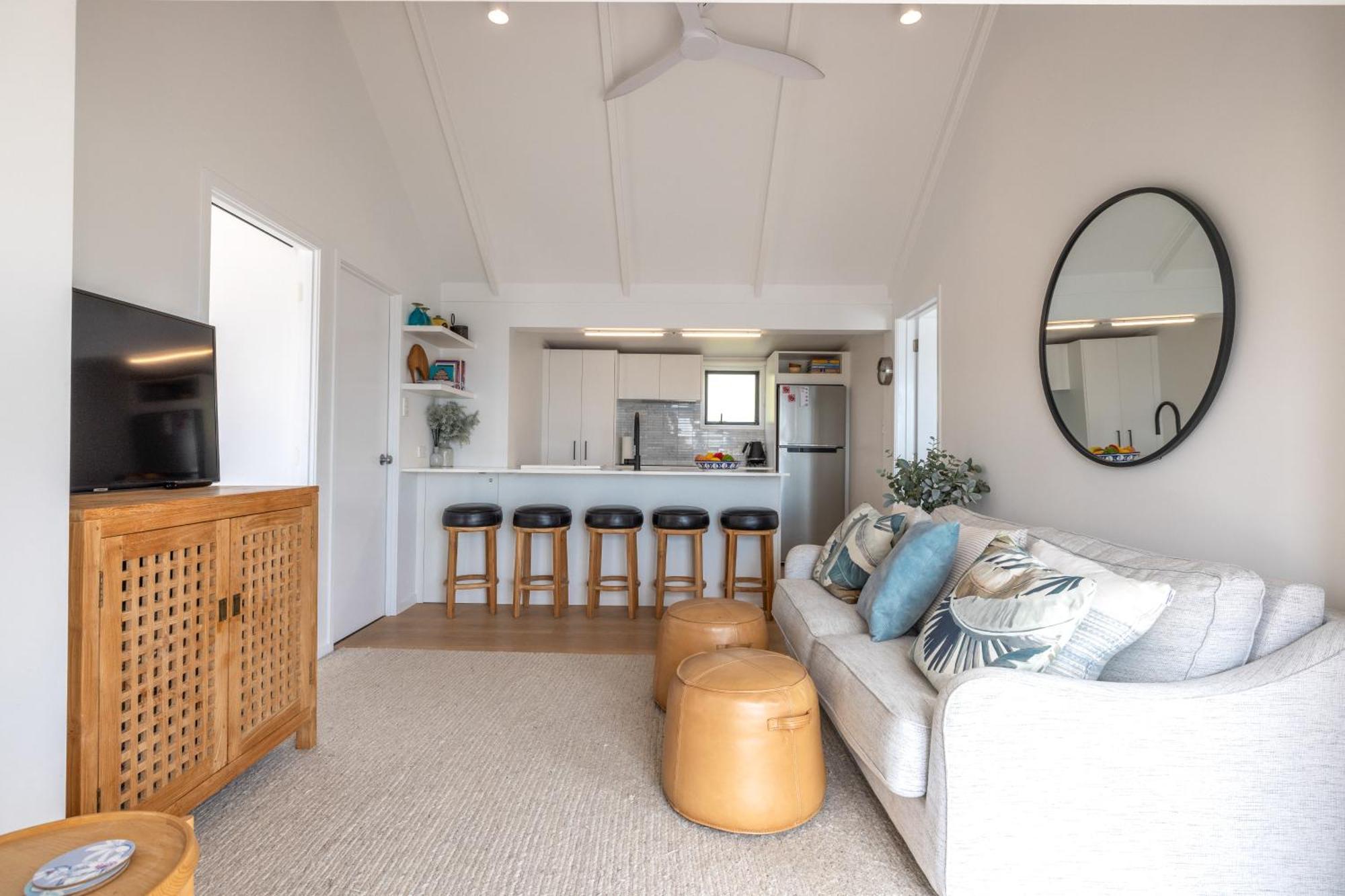 Palm Beach Seaviews With A Touch Of Luxury Awaits Exterior photo